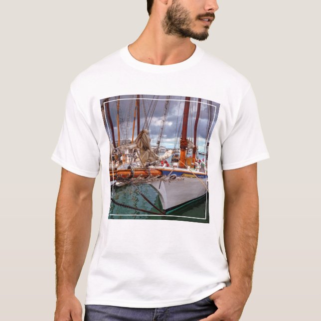 Camiseta Barcos Marinhos Morreram Em Key West (Frente)