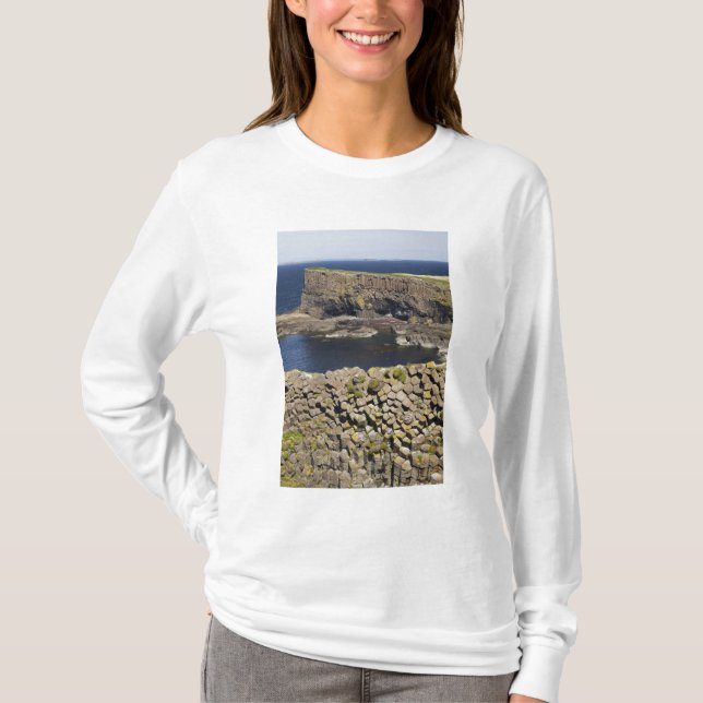 Camiseta Basalto poligonal, Staffa, ao largo da Ilha de Mul (Frente)