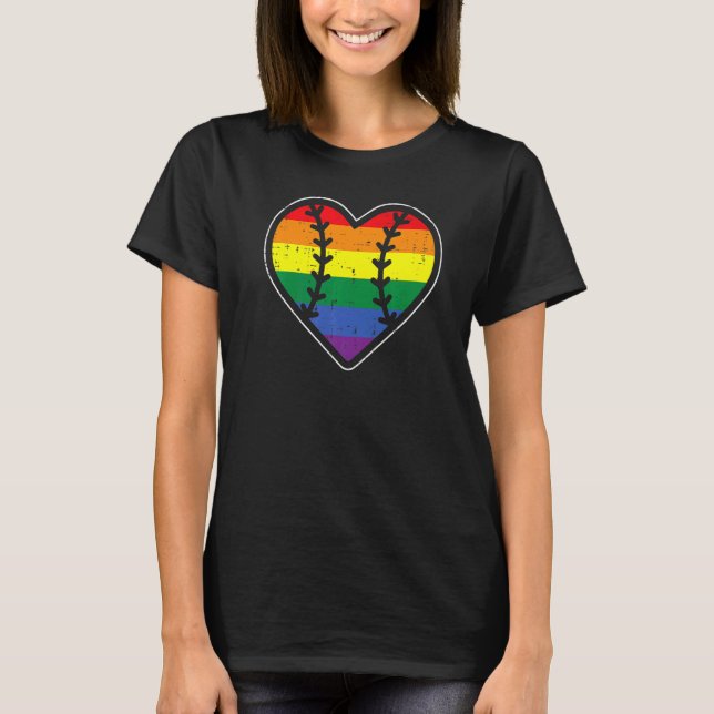 Camiseta Baseball Heart Sport LGBTQ Rainbow Flag Gay Pride  (Frente)