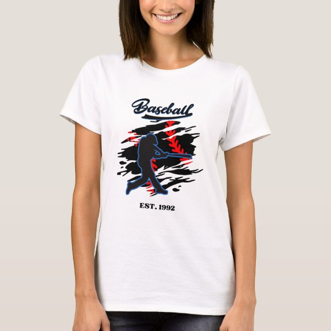 Camiseta Baseball Silhouette Graphic Design – EST. 1992  (Frente)