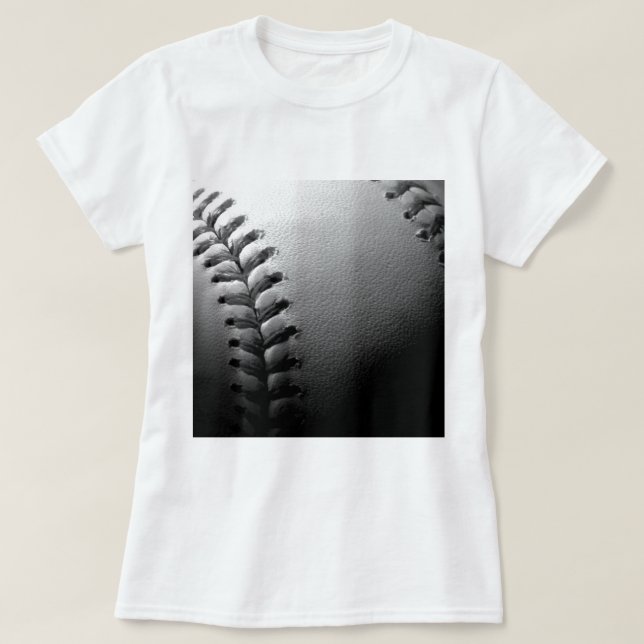 Camiseta Basebol Preto e Branco Fechado (Frente do Design)