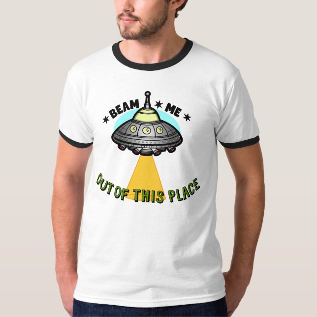 Camiseta Básica de Homem com Feixe de Nave Alieníg (Frente)