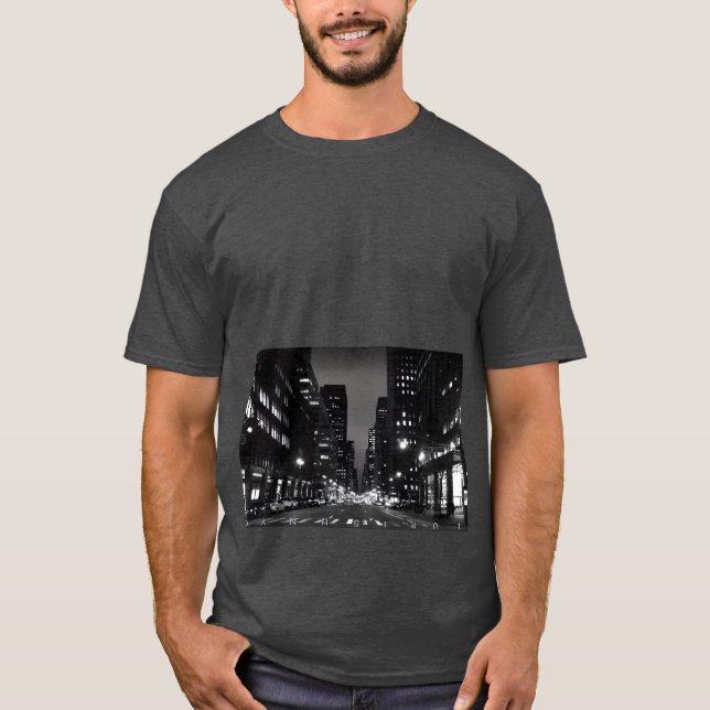 Camiseta básica de uso masculino (Frente)