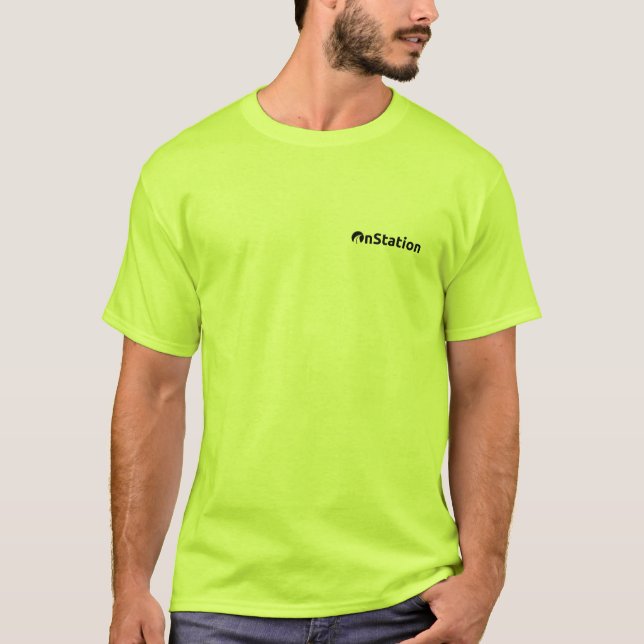 Camiseta básica de uso masculino (Frente)