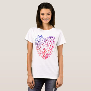 Camiseta Básica Desenho de Corações Amor