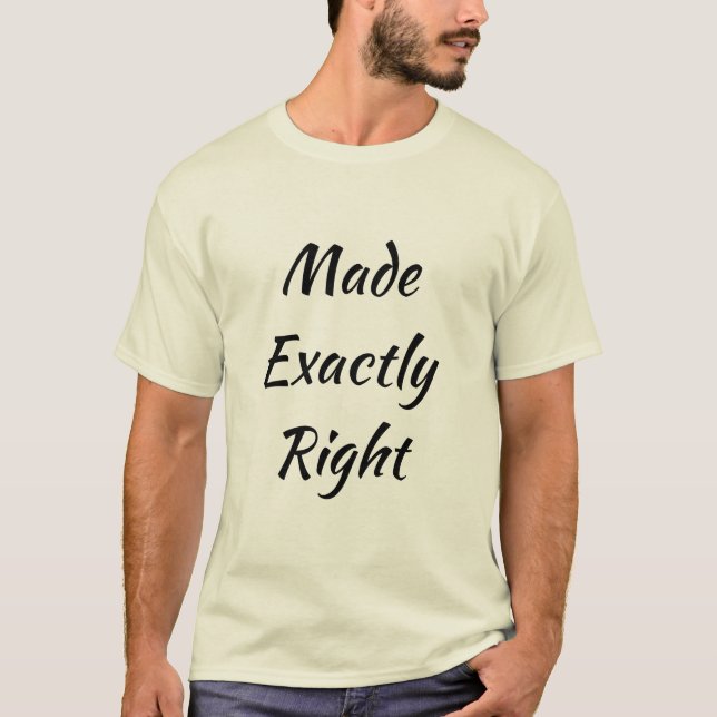 Camiseta básica masculina feita exatamente correta (Frente)