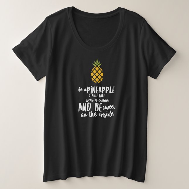 Camiseta Básica Plus Size Be A Pineapple Escura (Frente do Design)