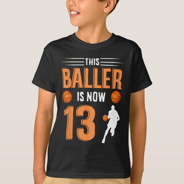 Camiseta Basquete de Aniversário de 13 - Este Chamador Tem  (Frente)