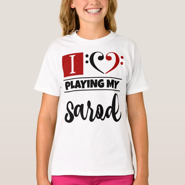 Camiseta Bass Clef Heart Eu Adoro Tocar Meu Sarod (Frente)