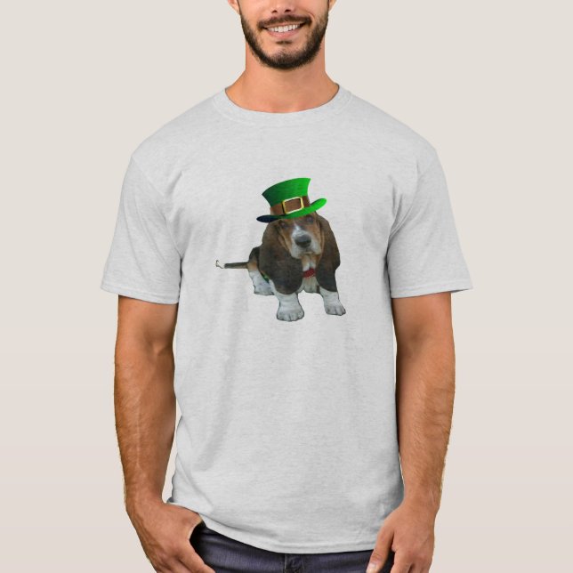 Camiseta Basset Hound Feliz St. Patrick's (Frente)
