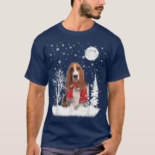Camiseta Basset Hound sob pijama de Natal com neve ao luar