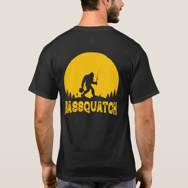 Camiseta Bassquatch Bigfoot Sasquatch De Lua Cheia (Verso)