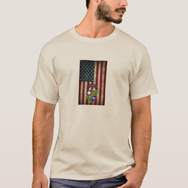Camiseta Batalhão de 1rua - 75º Bandeira Americana T-Shirt (Frente)
