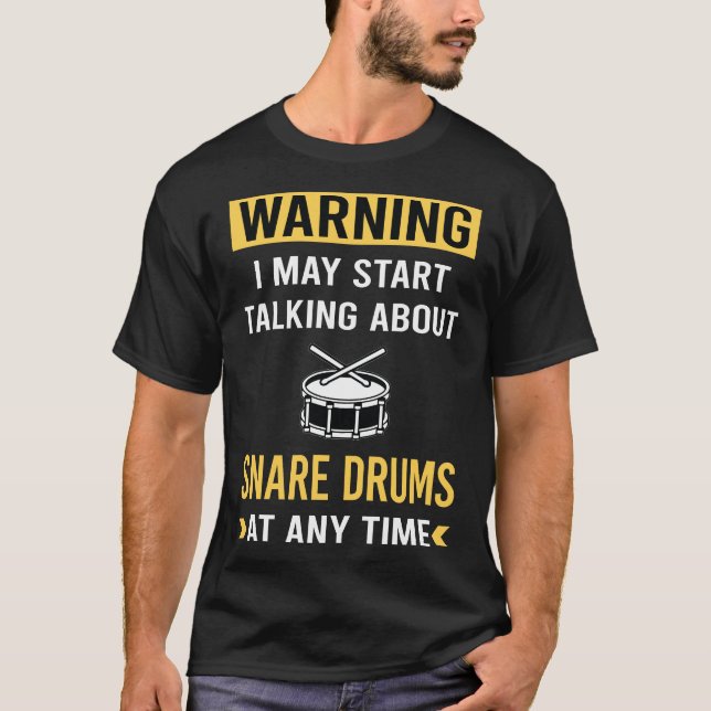 Camiseta Bateria de Caixa de Armadilha de Aviso Engraçado (Frente)