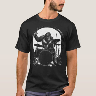 Camiseta Baterista Pé Grande Tocando Bateria Sasquatch Engr
