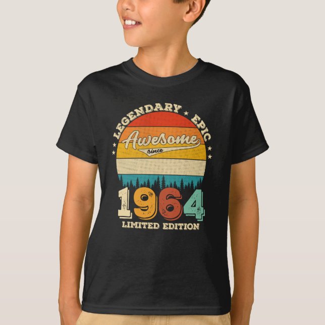 Camiseta Bday de 61 anos 1964 Incrível Presente de Aniversá (Frente)