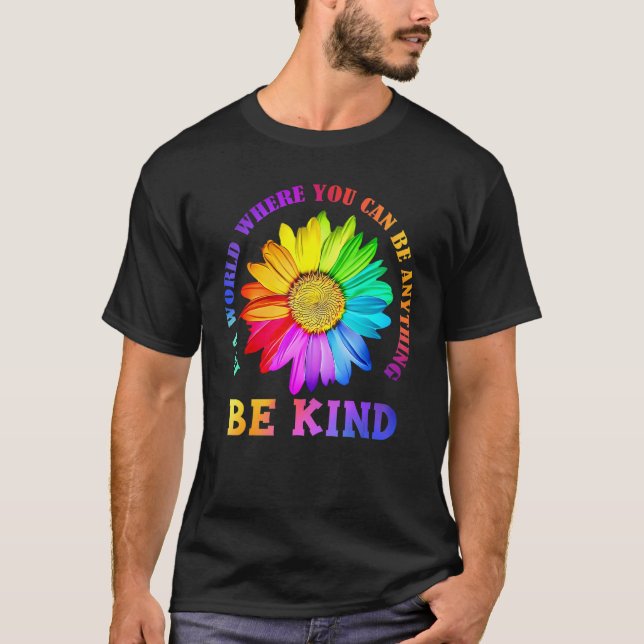 Camiseta Be Kind Daisy Flower Rainbow LGBT Gay Lesbian Prid (Frente)