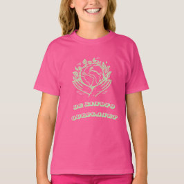 Camiseta Be Kind to Our Planet: Caring Hands Earth Tee