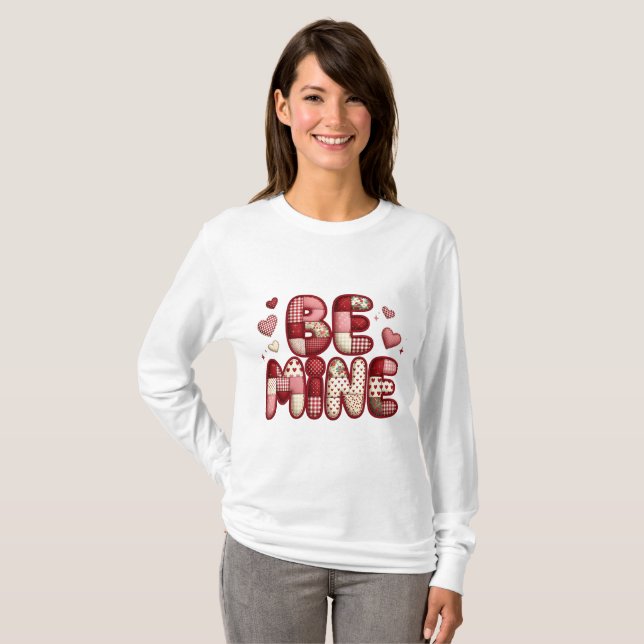 Camiseta Be Mine Patchwork Valentine T-Shirt | Quilted Hear (Frente Completa)
