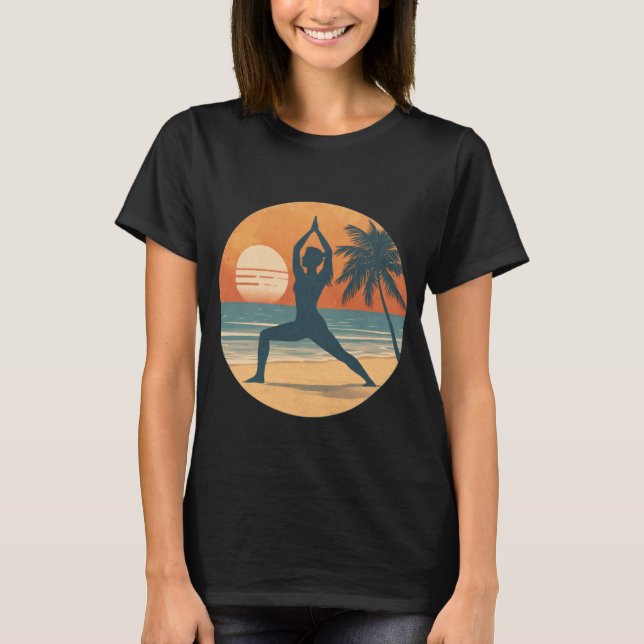 Camiseta Beach Sunset Yoga Silhouette | Coastal Yogi Life (Frente)