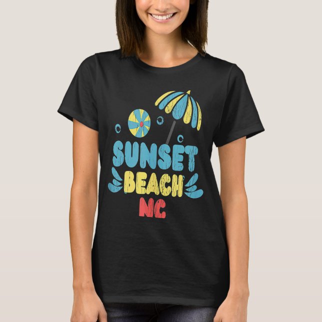 Camiseta Beachball de férias de verão do Sunset Beach NC (Frente)