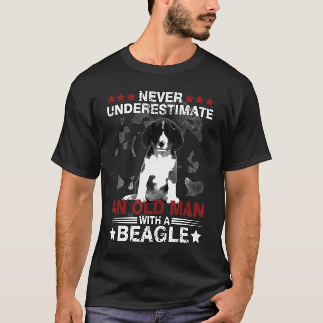 Camiseta Beagle Nunca Subestima Um Velho (Frente)