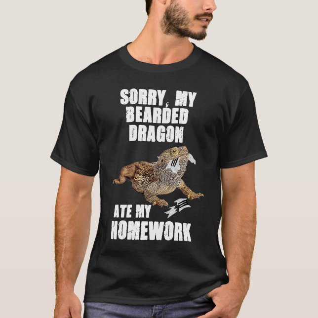 Camiseta Bearded Dragon Ate Homework Reptiles  Pet Owner Gr (Frente)