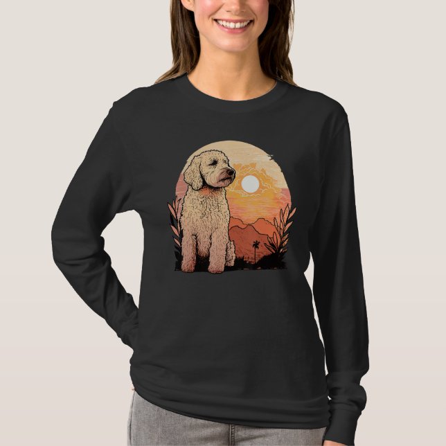 Camiseta Beautifull Golden Doodle Sunset vintage Goldendood (Frente)