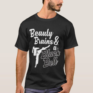 Camiseta Beauty Brains And A Black Belt Karate Martial Arts