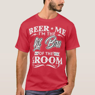 Camiseta Beba Eu Sou O Irmão Pequeno Da Bebida De Noite