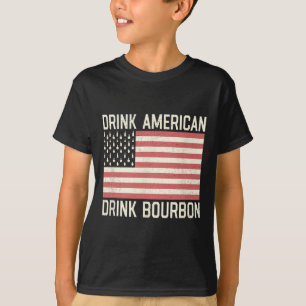 Camiseta Beba Garrafas de Bourbon Americano Bandeira Americ