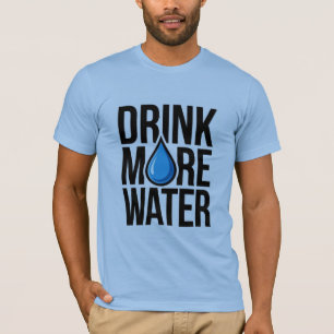 Camiseta BEBA MAIS ÁGUA com um ícone de gota azul