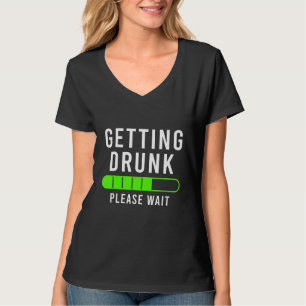 Camiseta Bebado Por Favor, Aguarde Em Andamento Beirut Beer