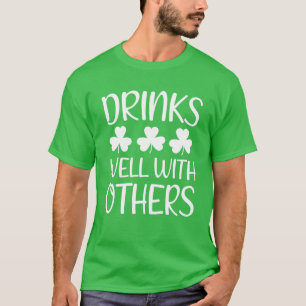 Camiseta Bebe Bem Com Outros Bebendos De Dia de São Patrí