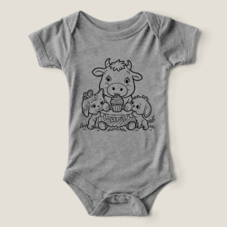 Camiseta bebê com vaca e amigos.