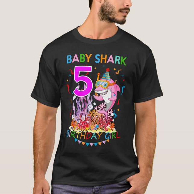 Camiseta Bebê de 5 anos Garota de Aniversário de Tubarão (Frente)