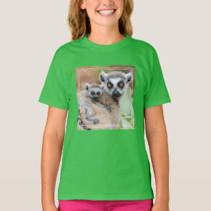Camiseta Bebê de lêmure de cauda anelada nas costas da mãe