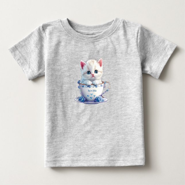 Camiseta Bebê Gatinho em Xícara Flores Azuis (Frente)