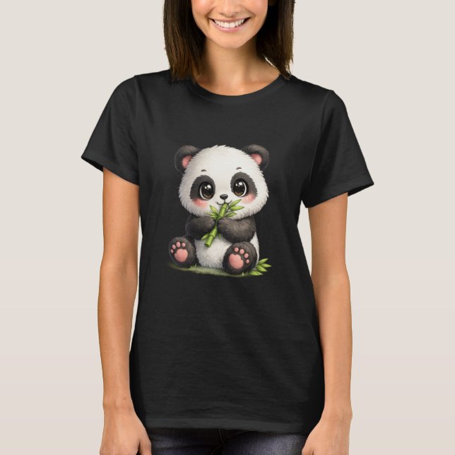Camiseta Bebê Panda Fofo Comendo Bambu Gráfico Kawaii  (Frente)