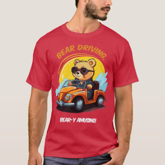 Camiseta bebê urso dirigindo um carro