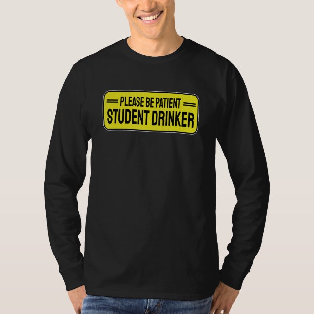 Camiseta Bebedor Estudante Bebendo 1 (Frente)