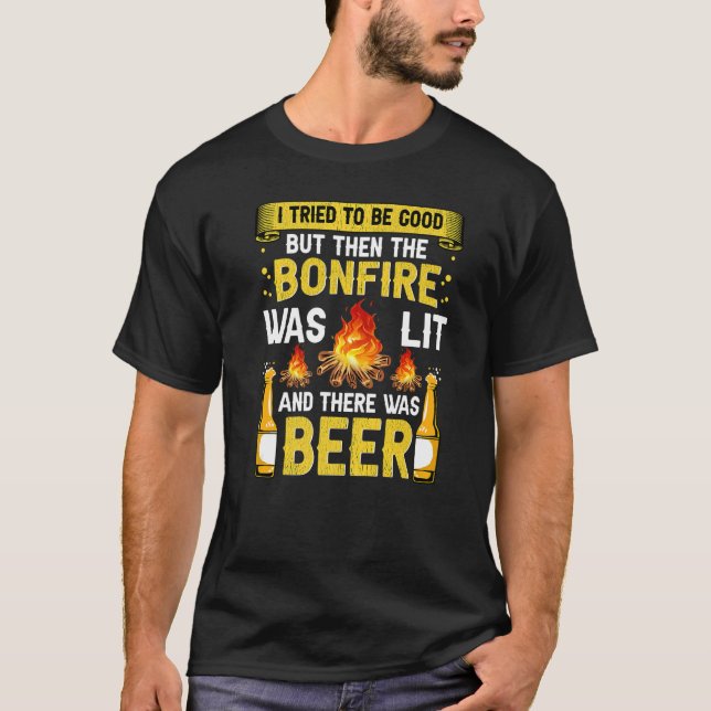 Camiseta Bebendo De Cerveja Do Partido Bonfire Acampando A  (Frente)