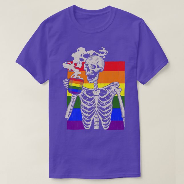 Camiseta Bebendo do Skelfee Café LGBTQ RetroOrgulho gay Fla (Frente do Design)
