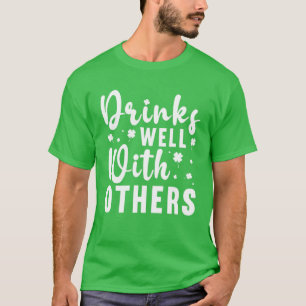 Camiseta Bebendo Engraçado Bebe Bem Com Não