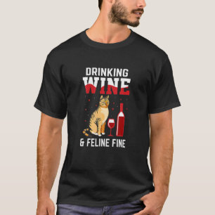 Camiseta Bebendo Vinho E Gato Fino Amante De Gatos Dono De