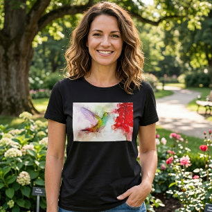 Camiseta Beija-flor em Aquarela se Alimentando de Flor Verm