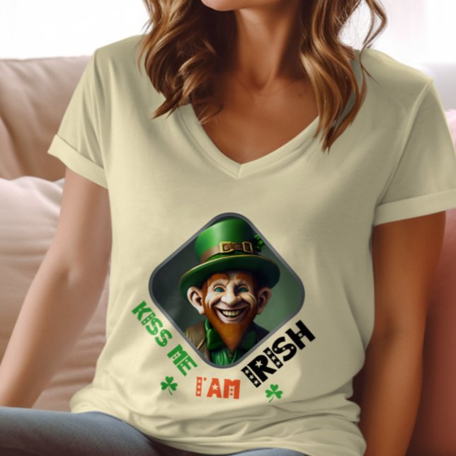 Camiseta Beije-me, eu sou irlandês, o Leprechaun esconde-se (Criador carregado)