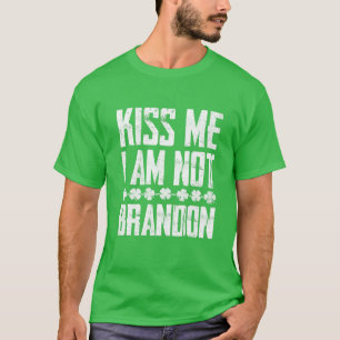Camiseta Beije-me Não sou o Brandon Dia de São Patrício Beb