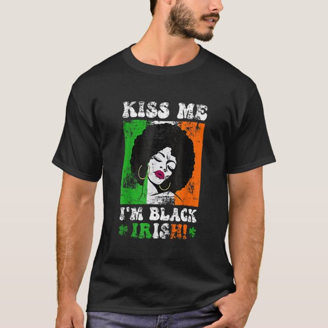 Camiseta Beije-me Sou Dia de São Patrício Negro Irlandês Mu (Frente)