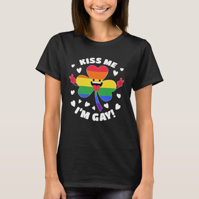 Camiseta Beije-me Sou Gay Patricku2019s Day Pride LGBT Hi (Frente)